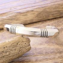 Cippy Crazy Horse(シッピークレイジーホース) ROCK STAR(ロックスター) バングル BUMP OF CHICKEN 藤原基央さん 愛用モデル バンプオブチキン 藤くん インディアンジュエリー コチティプエブロ族 CCH-248