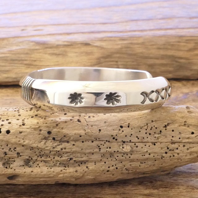 Cippy Crazy Horse(シッピークレイジーホース) ROCK STAR(ロックスター) バングル BUMP OF CHICKEN 藤原基央さん 愛用モデル バンプオブチキン 藤くん インディアンジュエリー コチティプエブロ族 CCH-248