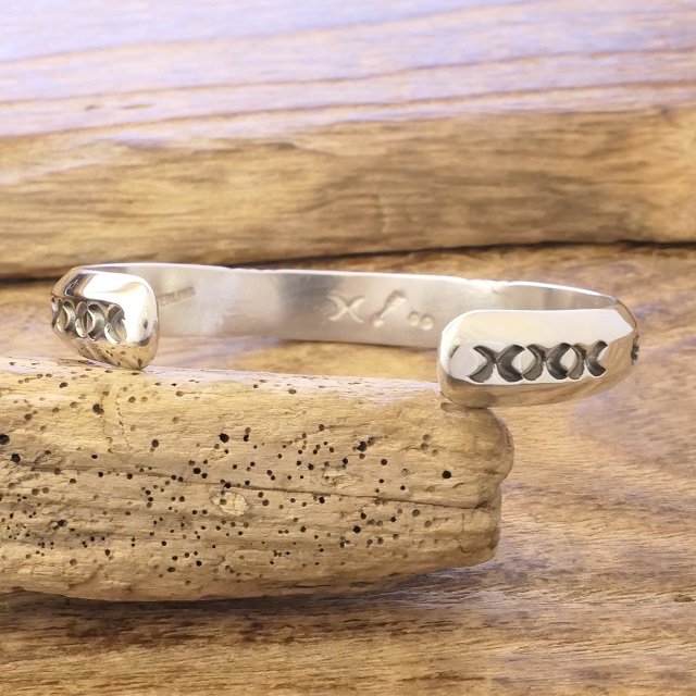 Cippy Crazy Horse(シッピークレイジーホース) ROCK STAR(ロックスター) バングル BUMP OF CHICKEN 藤原基央さん 愛用モデル バンプオブチキン 藤くん インディアンジュエリー コチティプエブロ族 CCH-248