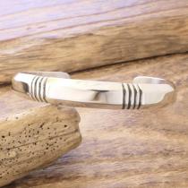 Cippy Crazy Horse(シッピークレイジーホース) ROCK STAR(ロックスター) バングル BUMP OF CHICKEN 藤原基央さん 愛用モデル バンプオブチキン 藤くん インディアンジュエリー コチティプエブロ族 CCH-250