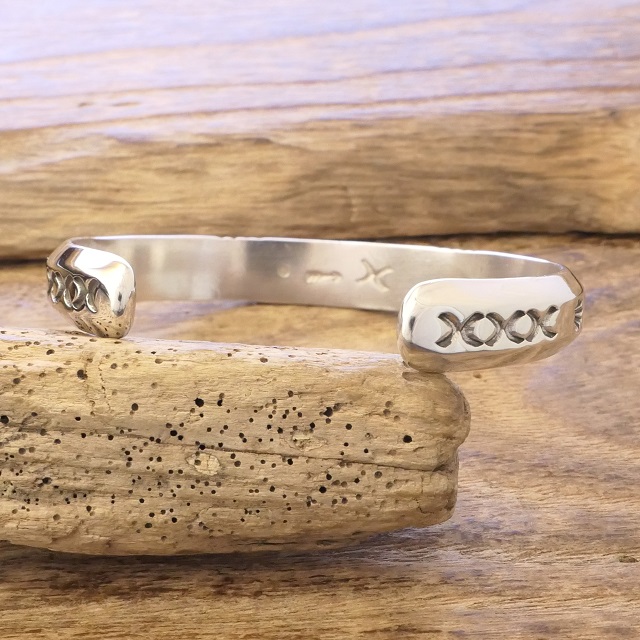 Cippy Crazy Horse(シッピークレイジーホース) ROCK STAR(ロックスター) バングル BUMP OF CHICKEN 藤原基央さん 愛用モデル バンプオブチキン 藤くん インディアンジュエリー コチティプエブロ族 CCH-250