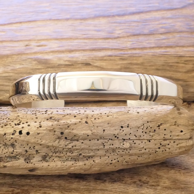 Cippy Crazy Horse(シッピークレイジーホース) ROCK STAR(ロックスター) バングル BUMP OF CHICKEN 藤原基央さん 愛用モデル バンプオブチキン 藤くん インディアンジュエリー コチティプエブロ族 CCH-252