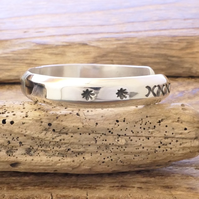 Cippy Crazy Horse(シッピークレイジーホース) ROCK STAR(ロックスター) バングル BUMP OF CHICKEN 藤原基央さん 愛用モデル バンプオブチキン 藤くん インディアンジュエリー コチティプエブロ族 CCH-255