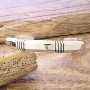 Cippy Crazy Horse(シッピークレイジーホース) ROCK STAR(ロックスター) バングル BUMP OF CHICKEN 藤原基央さん 愛用モデル バンプオブチキン 藤くん インディアンジュエリー コチティプエブロ族 CCH-256