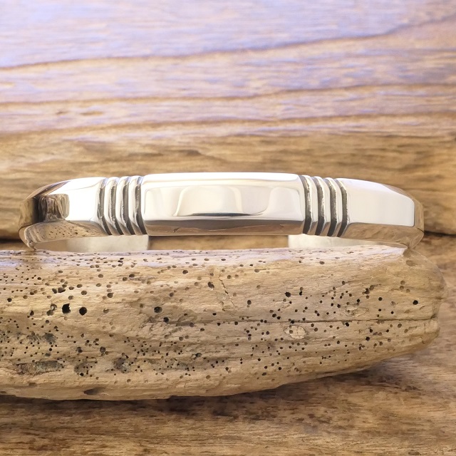 Cippy Crazy Horse(シッピークレイジーホース) ROCK STAR(ロックスター) バングル BUMP OF CHICKEN 藤原基央さん 愛用モデル バンプオブチキン 藤くん インディアンジュエリー コチティプエブロ族 CCH-256