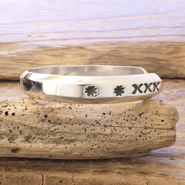 Cippy Crazy Horse(シッピークレイジーホース) ROCK STAR(ロックスター) バングル BUMP OF CHICKEN 藤原基央さん 愛用モデル バンプオブチキン 藤くん インディアンジュエリー コチティプエブロ族 CCH-257