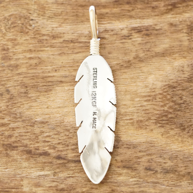 Harvey Mace(ハービーメイス) イーグル フェザー 12KGF ペンダント ネックレス インディアンジュエリー ナバホ族 シルバー925 羽 ハンドメイド ジュエリー ネイティブ アメリカン ジュエリー HM-300【一点もの】【ギフト包装対応】【送料無料】