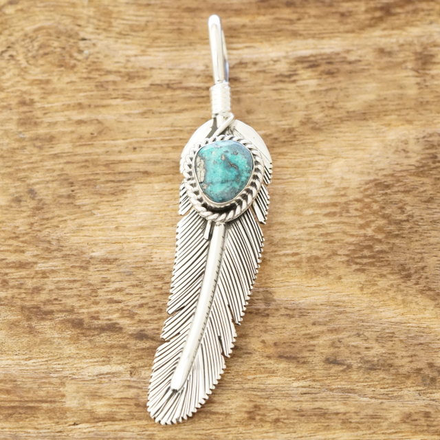 Harvey Mace(ハービーメイス) キングマン イーグル フェザー ペンダント ネックレス インディアンジュエリー ナバホ族 シルバー925 羽 ターコイズ アリゾナ産 ハンドメイド ジュエリー ネイティブ アメリカン ジュエリー HM-303【一点もの】【ギフト包装対応】【送料無料】