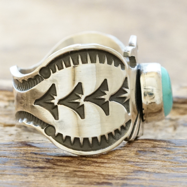 Sunshine Reeves(サンシャインリーブス) ローンマウンテン サンダーバード スタンプ リング ネバダ産 天然 ターコイズ シルバー925 スタンプワーク ハンドメイド インディアンジュエリー ナバホ族 SR-133 【一点もの】【送料無料】