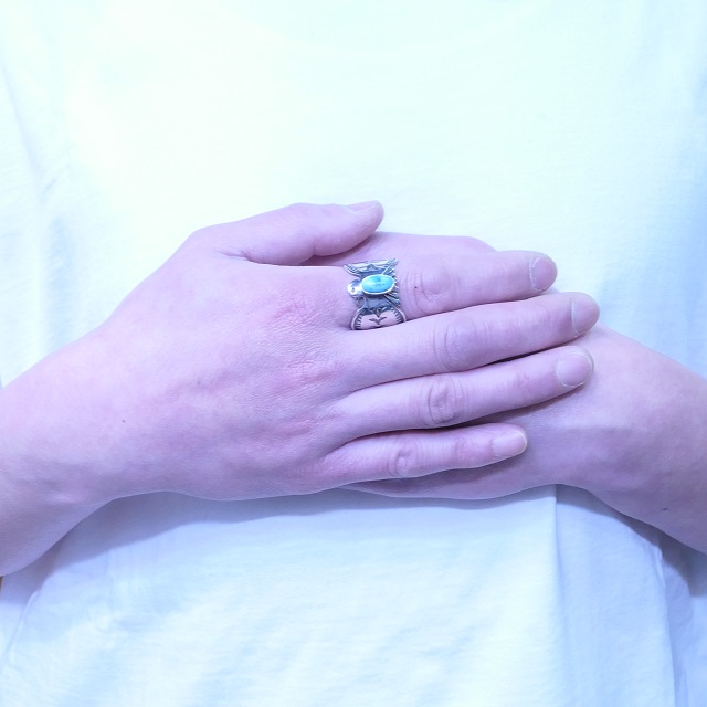 Sunshine Reeves(サンシャインリーブス) ローンマウンテン サンダーバード スタンプ リング ネバダ産 天然 ターコイズ シルバー925 スタンプワーク ハンドメイド インディアンジュエリー ナバホ族 SR-134 【一点もの】【送料無料】