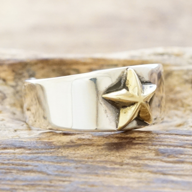 ストライプ デザイン/Striipe design amp japan Star Studs Ring