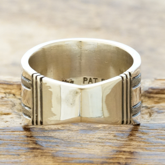 Pat Bedonie(パットベドニー) ナンバーエイト ライン スタンプ リング 21号 インディアンジュエリー ナバホ族 シルバー925 指輪 スタンプ ネバダ産 #8 ターコイズ ネイティブ アメリカン ジュエリー PB-111