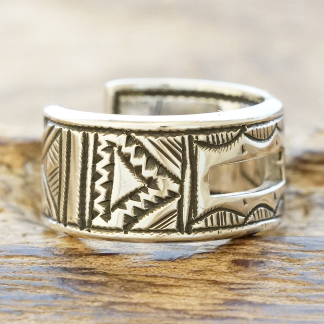 Tuareg Silver(トゥアレグ シルバー) ハンドメイド フリータイプ リング メンズ レディース シルバー 指輪 トゥアレグ族 民族 アフリカ 遊牧民 手彫り ジュエリー アクセサリー TA-159