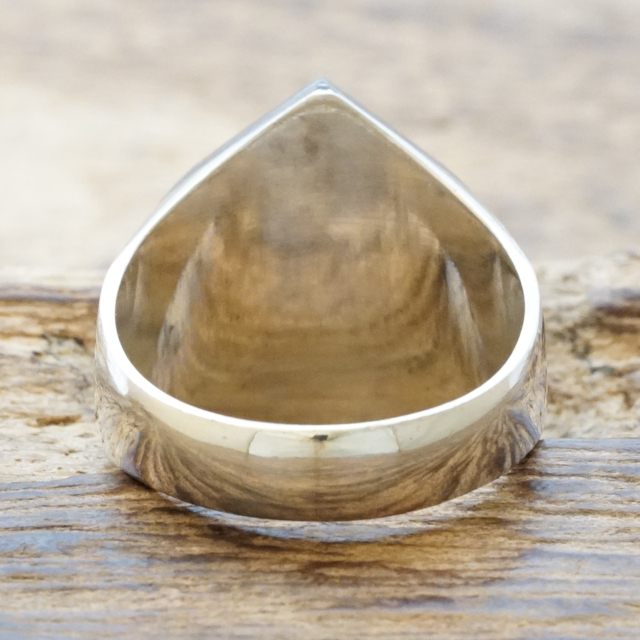 Tuareg Silver(トゥアレグ シルバー) エボニーウッド ハンドメイド リング 20.5号 メンズ レディース シルバー 印台 シグネット 指輪 トゥアレグ族 アフリカ 民族 遊牧民 手彫り ジュエリー アクセサリー TA-162