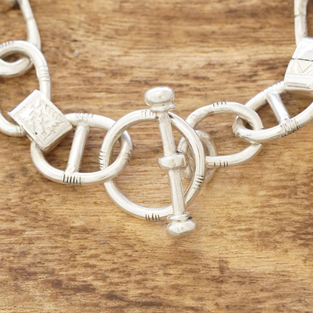 Tuareg silver(トゥアレグ シルバー) 手彫り デザイン チェーン ブレスレット レディース シルバー トゥアレグ族 サハラ砂漠 遊牧民 ハンドメイド ジュエリー ファッション ブランド アパレル おしゃれ TA-303