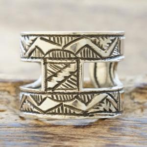 Tuareg Silver(トゥアレグ シルバー) ハンドメイド フリータイプ H リング 17号 メンズ レディース シルバー トゥアレグ族 サハラ砂漠 遊牧民 アフリカ ニジェール ジュエリー 手彫り ファッション TA-164