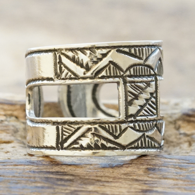 Tuareg Silver(トゥアレグ シルバー) ハンドメイド フリータイプ H リング 17号 メンズ レディース シルバー トゥアレグ族 サハラ砂漠 遊牧民 アフリカ ニジェール ジュエリー 手彫り ファッション TA-164
