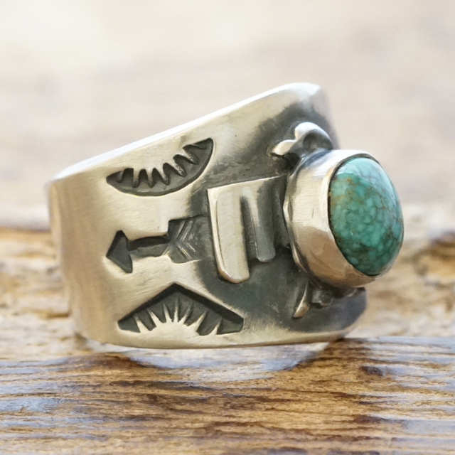 Sunshine Reeves(サンシャインリーブス) シェラネバダターコイズ サンダーバード スタンプ リング 天然ターコイズ シルバー925 スタンプワーク アロー スター インディアンジュエリー ナバホ族 シルバーアクセサリー 銀 SR-121