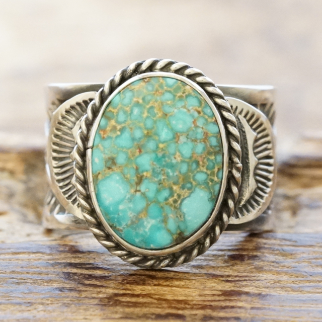 Sunshine Reeves(サンシャインリーブス) キングマン ターコイズ スタンプ リング アメリカ産 天然 シルバー925 スタンプワーク インディアンジュエリー ナバホ族 シルバーアクセサリー 銀 ハンドメイドジュエリー SR-124