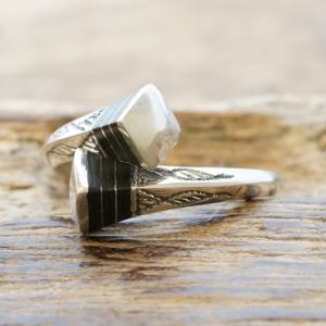 Tuareg Silver(トゥアレグ シルバー) エボニーウッド フリータイプ リング メンズ レディース シルバー 指輪 トゥアレグ族 アフリカ 民族 遊牧民 手彫り ハンドメイド ジュエリー アクセサリー TA-157