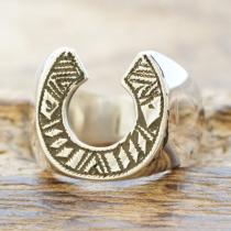 Tuareg Silver(トゥアレグ シルバー) ホースシュー リング メンズ レディース シルバー 指輪 ヒズメ 馬蹄 ラッキーモチーフ トゥアレグ族 アフリカ 遊牧民 民族 手彫り ハンドメイド ジュエリー アクセサリー TA-158