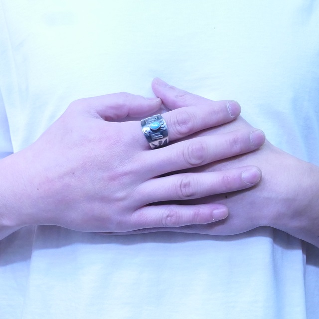 Sunshine Reeves(サンシャインリーブス) モレンシー サンダーバード スタンプ リング 天然ターコイズ シルバー925 スタンプワーク アロー スター インディアンジュエリー ナバホ族 シルバーアクセサリー 銀 SR-126